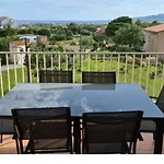 130m2 Qui Surplombe La Baie De Vue Citadelle * Calvi (Corsica)