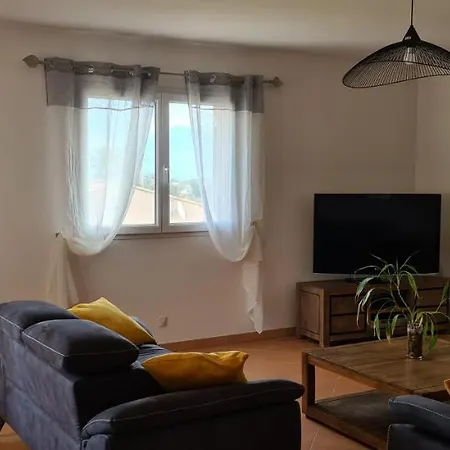 130m2 Qui Surplombe La Baie De Calvi Vue Citadelle Holiday home *