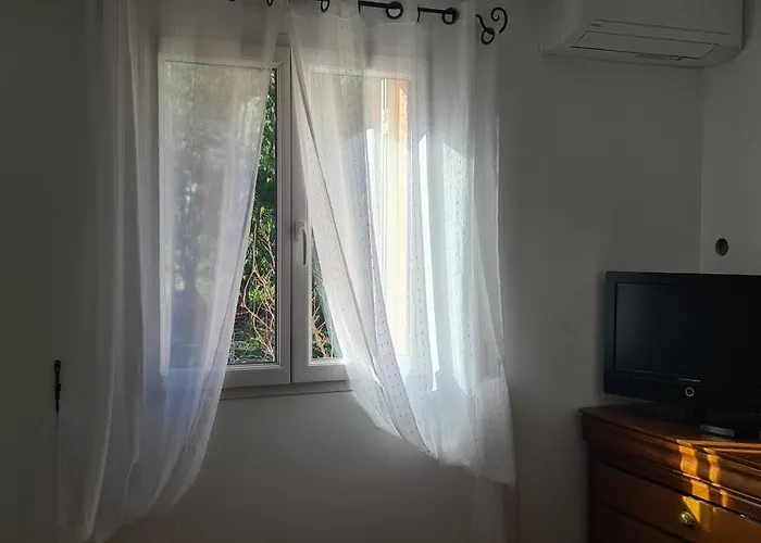 펜션 130m2 Qui Surplombe La Baie De Vue Citadelle 칼비