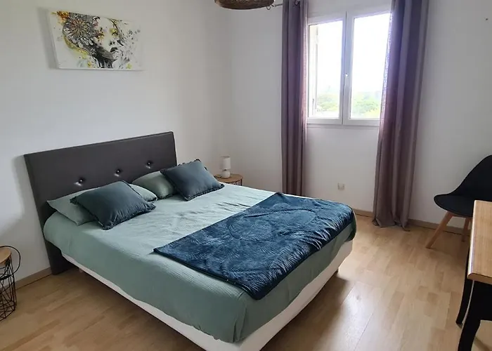 130m2 Qui Surplombe La Baie De Vue Citadelle 칼비